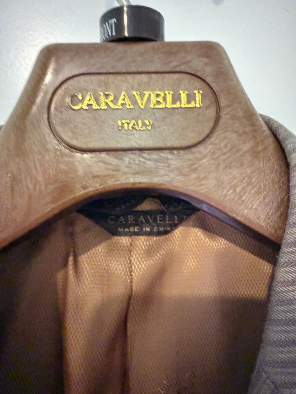 Caravelli Italy Men's Suit with pants